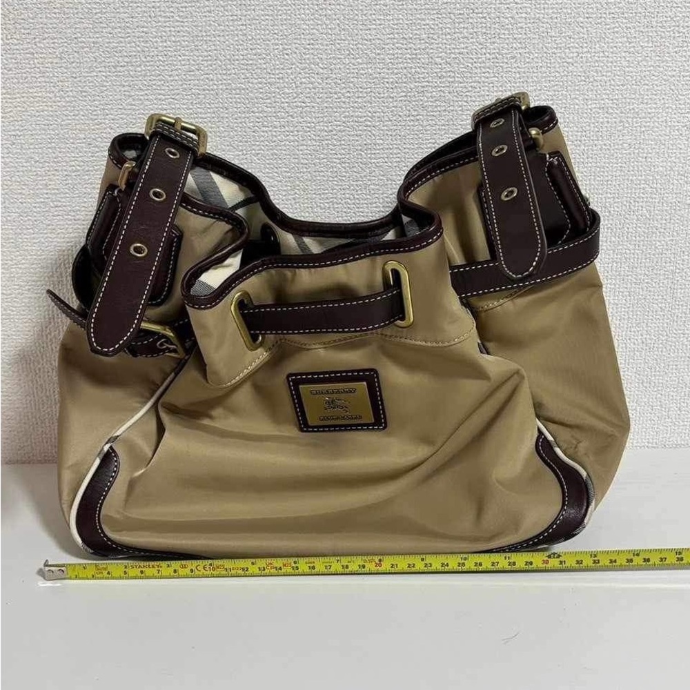 Burberry bucket/shoulder bag